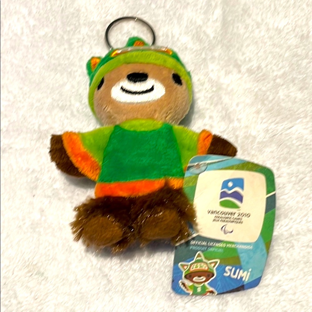 Sumi Green and Brown Stuffed Animal Keychain 2010 Olympics